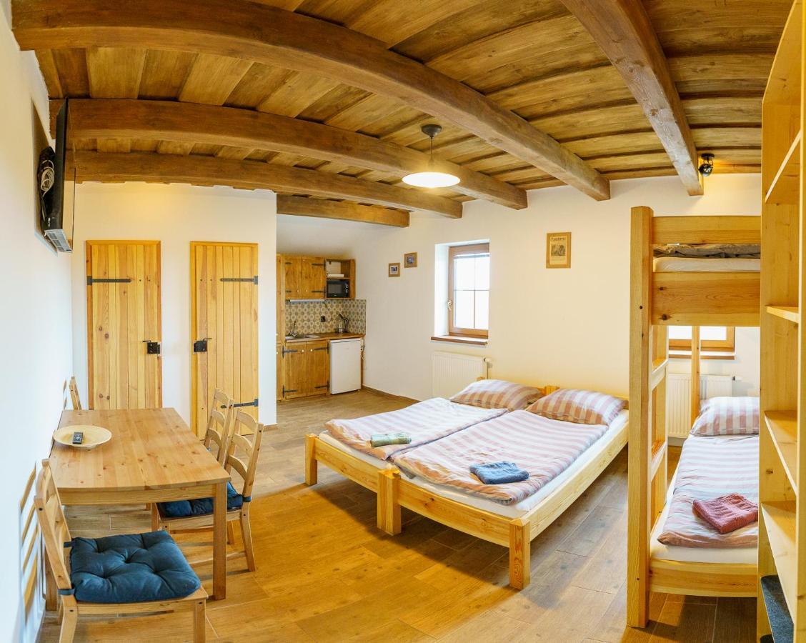 Apartmany Pausram Pouzdrany Zewnętrze zdjęcie
