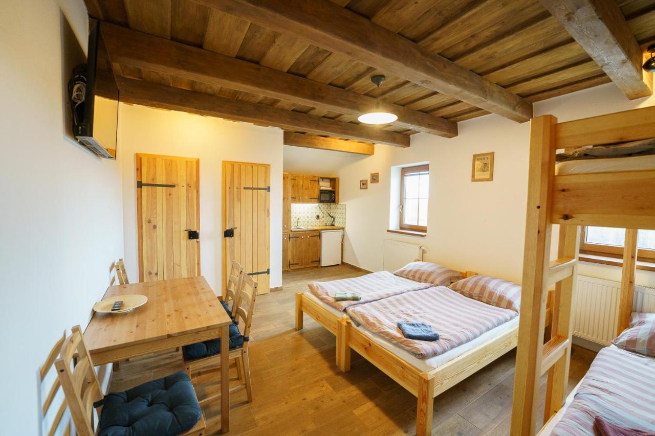 Apartmany Pausram Pouzdrany Zewnętrze zdjęcie