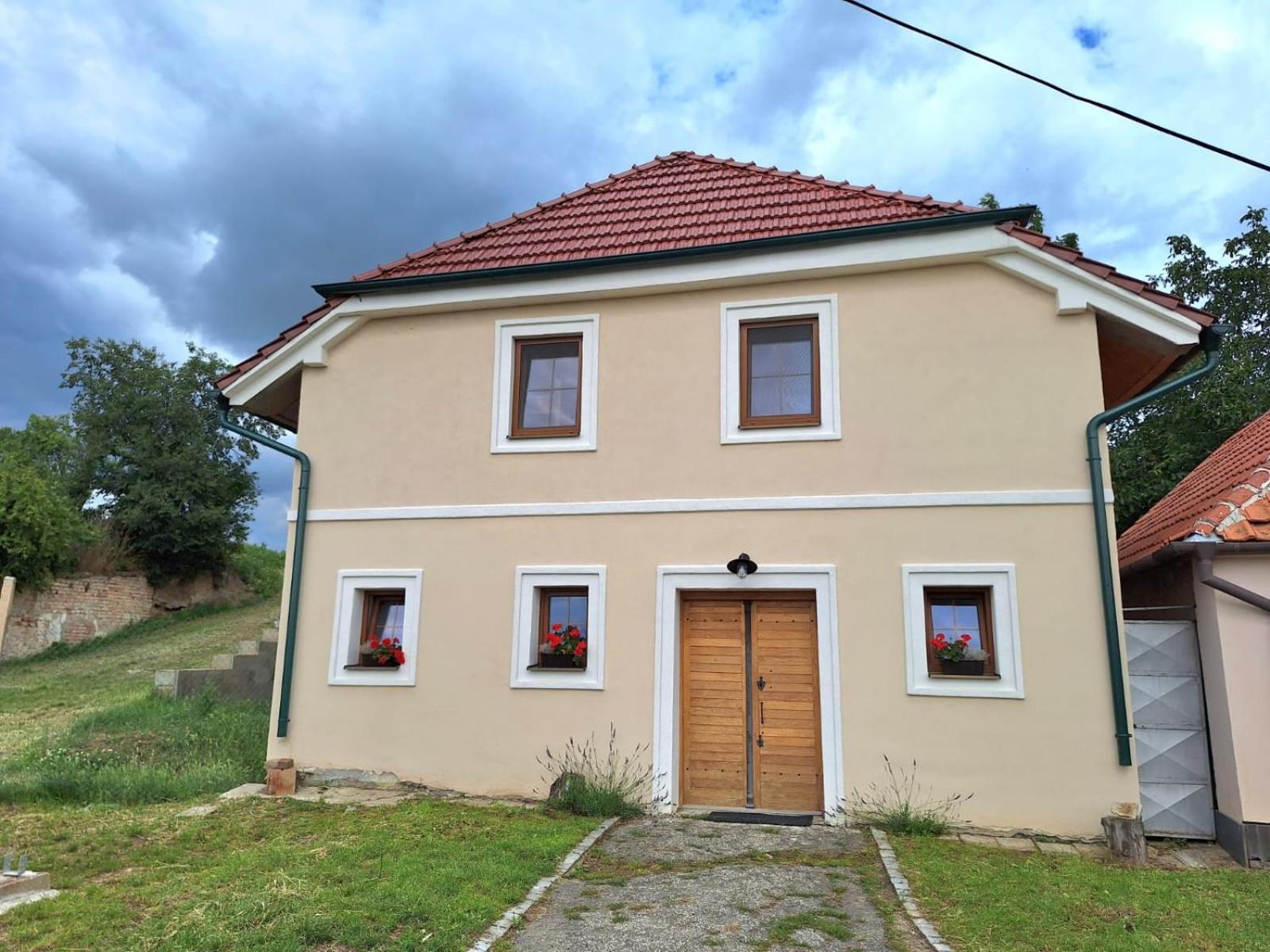 Apartmany Pausram Pouzdrany Zewnętrze zdjęcie